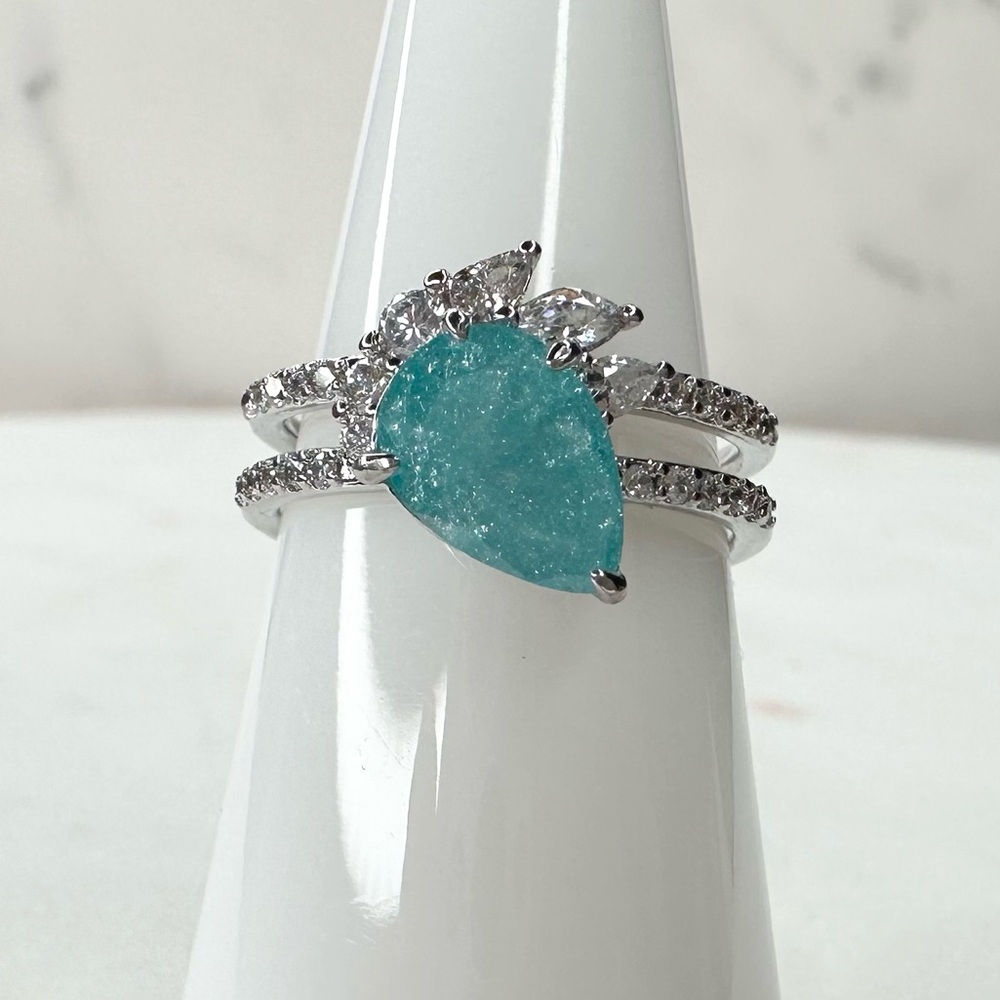 Bomb Party Original Dazzle and Glam Blue Topaz Ice Crystal Ring RBP5962 NWT Sz 7